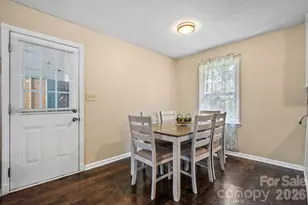 3246 21st Ave NE, Hickory, NC 28601 - Photo 4