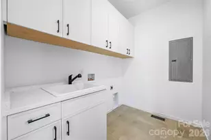 511 Wilma Dykeman Trl, Asheville, NC 28804 - Photo 16