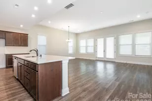 4423 Moxie Wy, Charlotte, NC 28215 - Photo 6