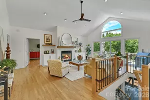77 Carriage W Dr, Hendersonville, NC 28791 - Photo 10