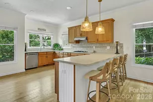 77 Carriage W Dr, Hendersonville, NC 28791 - Photo 26