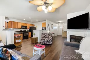 10618 Pointed Leaf Ct, Charlotte, NC 28213 - Photo 4