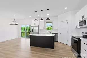 105 S Vineyard Vlg Dr, Old Fort, NC 28762 - Photo 20