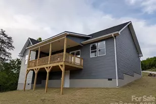 105 S Vineyard Vlg Dr, Old Fort, NC 28762 - Photo 6