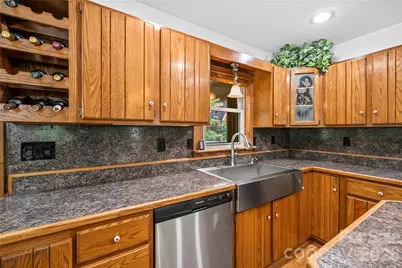 6 Kendra Road, Hendersonville, NC 28792 - Photo 18