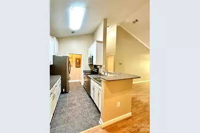 2000 Olde Eastwood Village Boulevard #305, Asheville, NC 28803 - Photo 4