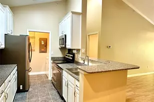2000 Olde Eastwood Village Blvd, Asheville, NC 28803 - Photo 4