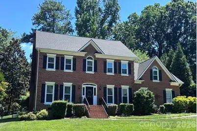 10516 Hollybrook Drive, Charlotte, NC 28277 - Photo 2