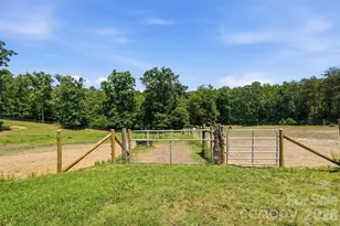 5835 Kreps Rd, Clover, SC 29710 - Photo 18