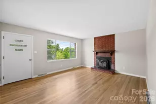 309 Oak Hill Rd, Candler, NC 28715 - Photo 10