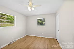 309 Oak Hill Rd, Candler, NC 28715 - Photo 18