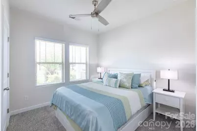 11809 Red Leaf Drive, Charlotte, NC 28215 - Photo 16