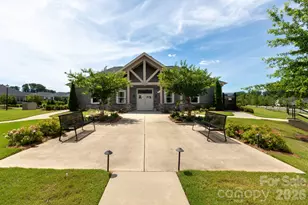 11809 Red Leaf Dr, Charlotte, NC 28215 - Photo 44