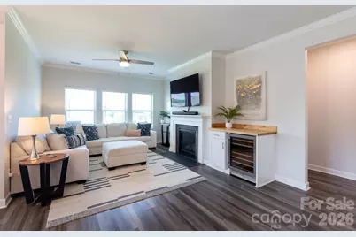 11809 Red Leaf Drive, Charlotte, NC 28215 - Photo 6