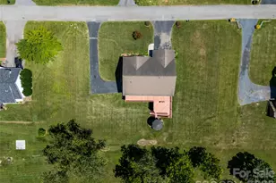 117 Caldonia Dr, Candler, NC 28715 - Photo 20