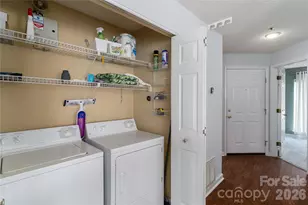 17919 Kings Point Dr, Cornelius, NC 28031 - Photo 8