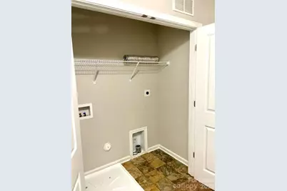 3102 Victoria Brook Lane, Charlotte, NC 28208 - Photo 12