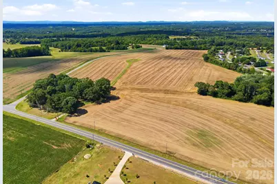 4770 W Nc 10 Highway, Newton, NC 28658 - Photo 2