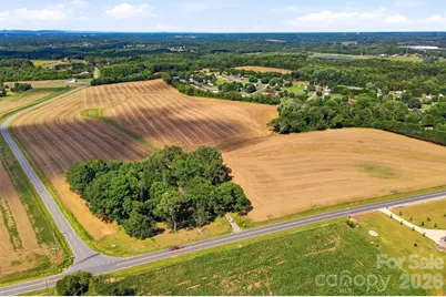 4770 W Nc 10 Highway, Newton, NC 28658 - Photo 1
