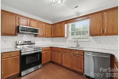 7518 Prindle Lake Drive, Charlotte, NC 28227 - Photo 8