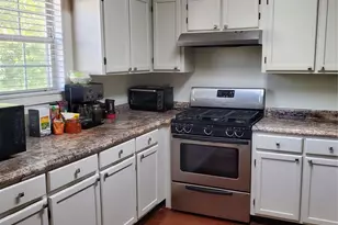 6049 Treetop Ct, Charlotte, NC 28212 - Photo 8