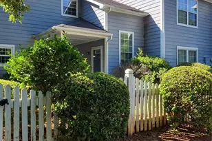 6049 Treetop Ct, Charlotte, NC 28212 - Photo 2