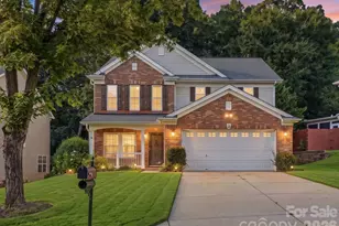 353 Primrose Walk, Fort Mill, SC 29715 - Photo 2