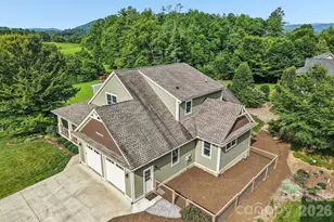 17 Hamilton Woods Ln, Etowah, NC 28729 - Photo 40