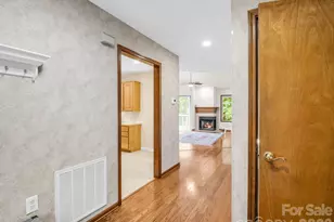 341 Laurel Park Pl, Hendersonville, NC 28791 - Photo 8