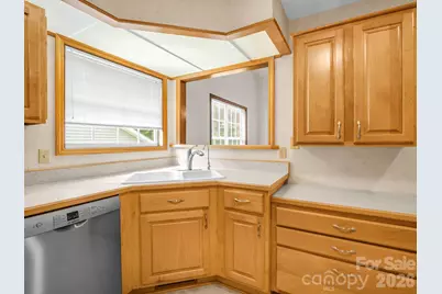 341 Laurel Park Place, Hendersonville, NC 28791 - Photo 16