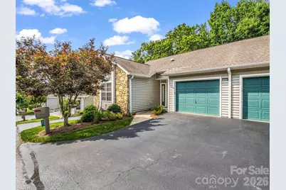 341 Laurel Park Place, Hendersonville, NC 28791 - Photo 1