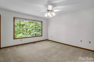 341 Laurel Park Pl, Hendersonville, NC 28791 - Photo 24