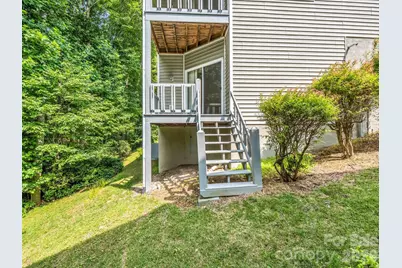 341 Laurel Park Place, Hendersonville, NC 28791 - Photo 4
