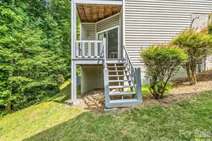 341 Laurel Park Pl, Hendersonville, NC 28791 - Photo 4