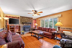 71 Greenvale Dr, Leicester, NC 28748 - Photo 8