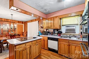 71 Greenvale Dr, Leicester, NC 28748 - Photo 16