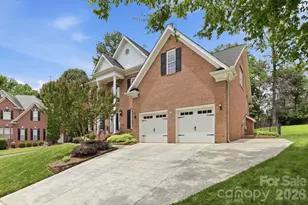 7011 Edenderry Dr, Charlotte, NC 28270 - Photo 2