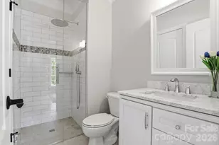 7011 Edenderry Dr, Charlotte, NC 28270 - Photo 10
