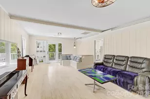 629 Bailey St, Mars Hill, NC 28754 - Photo 6