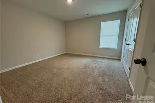 6424 Ellimar Field Ln, Charlotte, NC 28215 - Photo 10