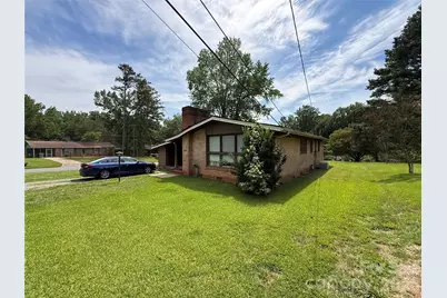 3930 Fircrest Drive, Charlotte, NC 28217 - Photo 2