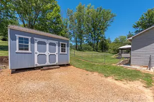 219 Hookers Gap Rd, Candler, NC 28715 - Photo 24