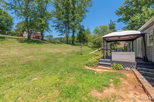 219 Hookers Gap Rd, Candler, NC 28715 - Photo 20