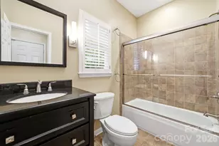 7711 Abbotsinch Ct, Charlotte, NC 28269 - Photo 16