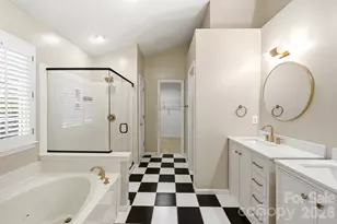 7711 Abbotsinch Ct, Charlotte, NC 28269 - Photo 26