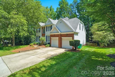 7711 Abbotsinch Court, Charlotte, NC 28269 - Photo 2