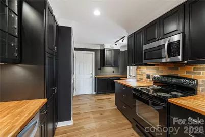 21 Village Drive, Asheville, NC 28803 - Photo 28