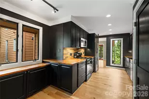 21 Village Dr, Asheville, NC 28803 - Photo 30