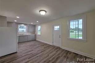 6400 Bringle Ferry Rd, Salisbury, NC 28146 - Photo 2