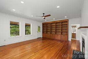 385 Chunns Cove Rd, Asheville, NC 28805 - Photo 6